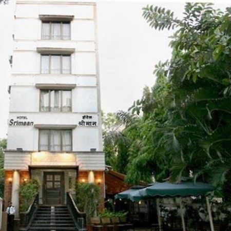 Hotel Srimaan Пюн Екстериор снимка