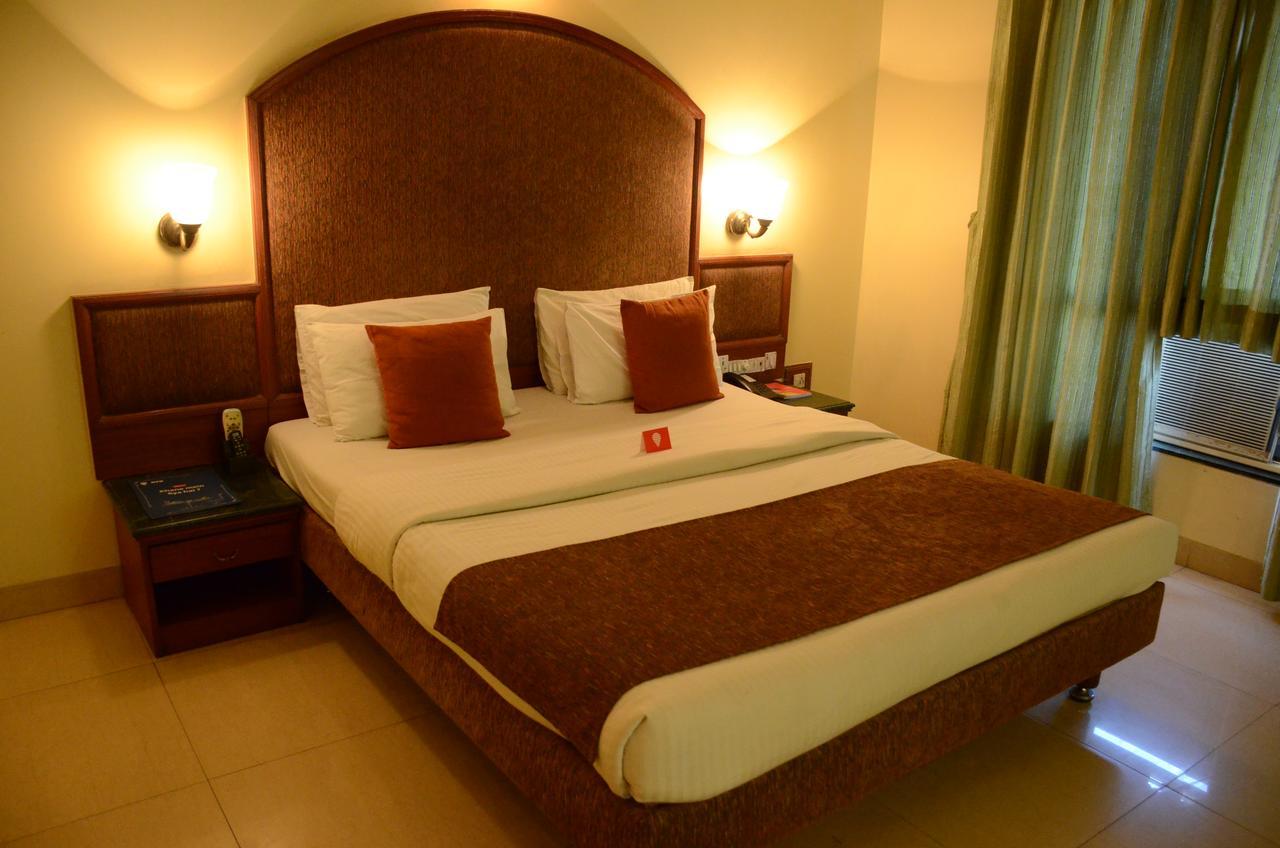 Hotel Srimaan Пюн Екстериор снимка