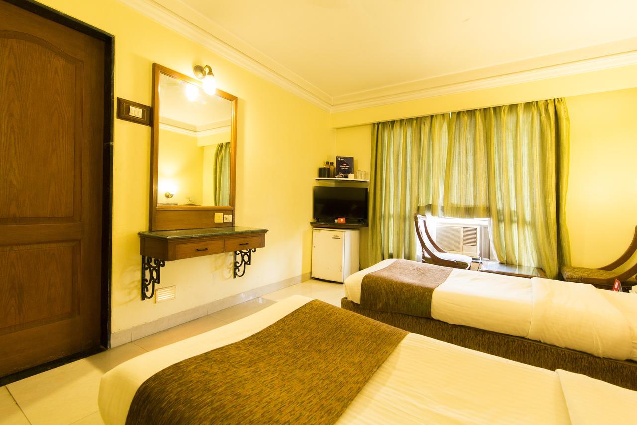 Hotel Srimaan Пюн Екстериор снимка